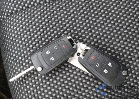 2017 Chevrolet Equinox Lt z USA, uszkodzony, nr VIN 2GNFLFE38H6305019